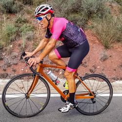 Everesting con bicleta de madera, mitos del MTB con Tomi Misser