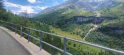 Vistas impresionantes mientras asciende el Col du Pillon en Suiza