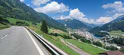 Fotografía: Ganando altura rápidamente por la serpenteante carretera del San Gottardo